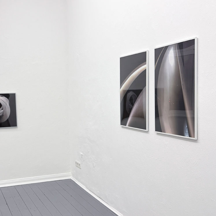 RAUM+ZEIT - Justus-Ogoshi – Februar 2026 – 8022